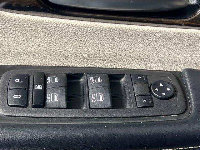 used 2022 Chrysler Pacifica car, priced at $27,798