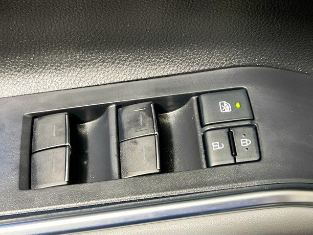 used 2022 Toyota Highlander Hybrid car, priced at $39,979