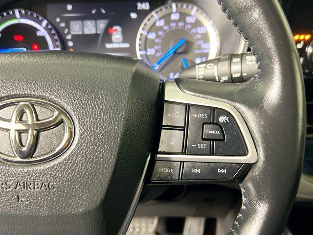 used 2022 Toyota Highlander Hybrid car, priced at $39,979