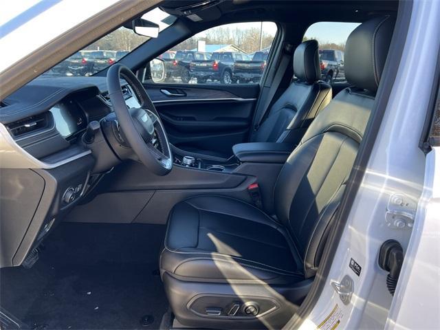 new 2025 Jeep Grand Cherokee car, priced at $53,355