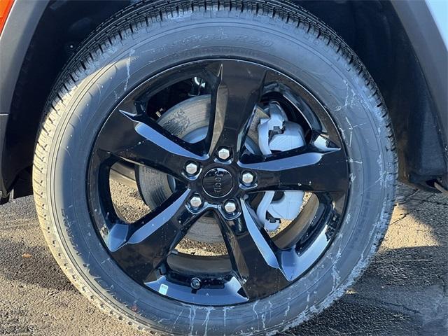 new 2025 Jeep Grand Cherokee car, priced at $53,355