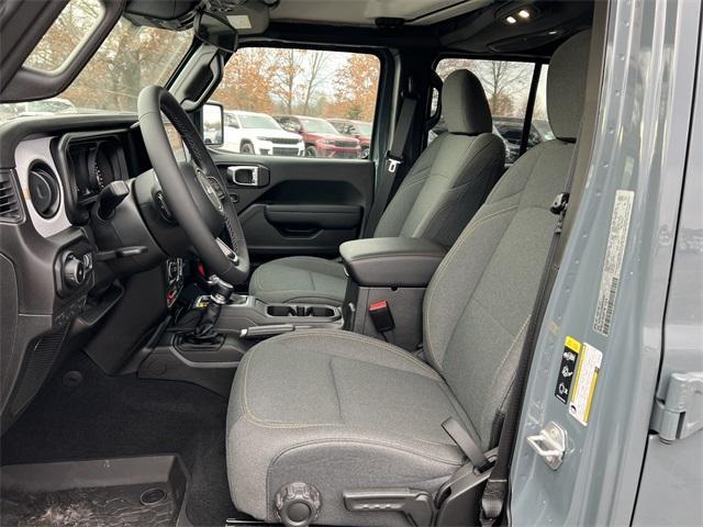 new 2025 Jeep Wrangler car, priced at $57,657