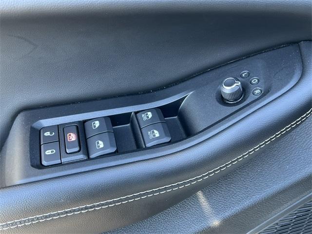 new 2023 Jeep Grand Cherokee car, priced at $29,999