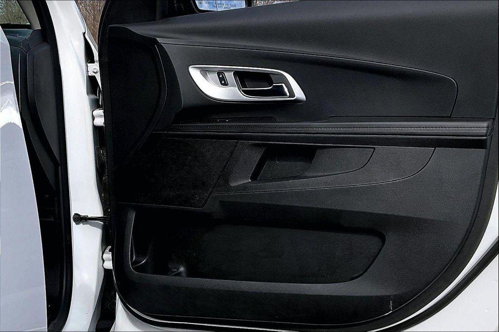 used 2017 Chevrolet Equinox car, priced at $11,379