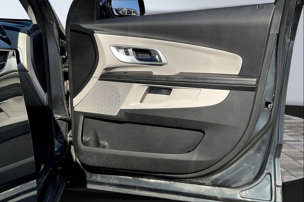 used 2017 Chevrolet Equinox car, priced at $10,664