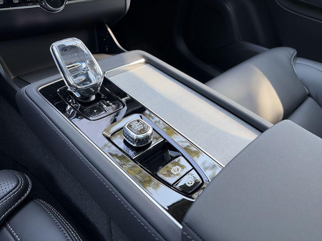 new 2026 Volvo XC90 car, priced at $75,155
