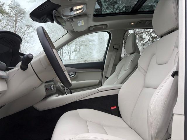 used 2024 Volvo XC90 Recharge Plug-In Hybrid car, priced at $48,671