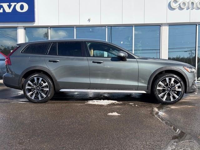 new 2026 Volvo V60 Cross Country car, priced at $65,020