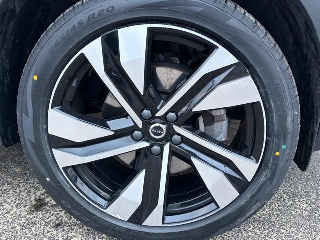 used 2024 Volvo XC40 car, priced at $33,515