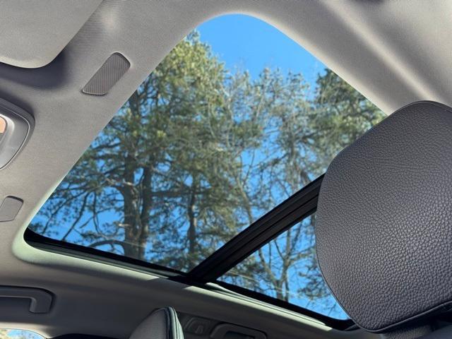 used 2023 Volvo XC60 car, priced at $32,886