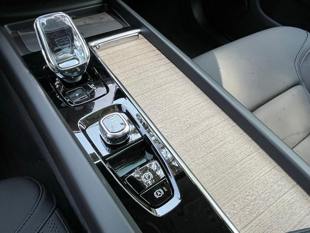 new 2026 Volvo XC60 car, priced at $55,985