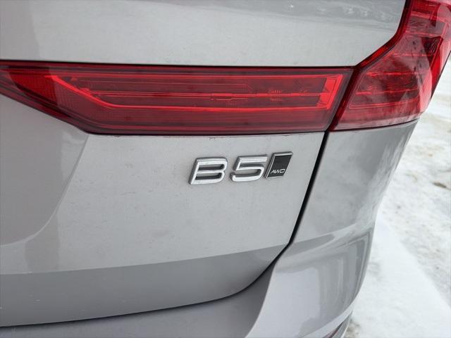 used 2025 Volvo XC60 car, priced at $37,520