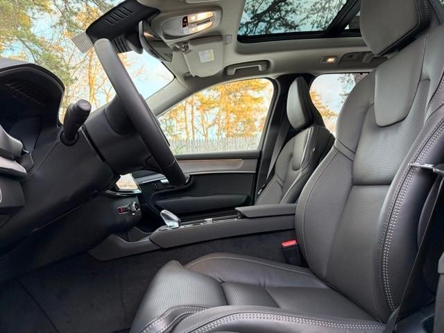 new 2026 Volvo XC90 car, priced at $75,155