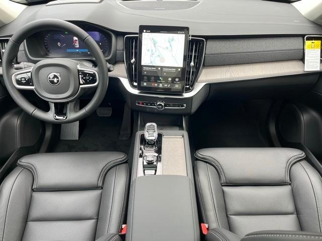 new 2026 Volvo XC90 car, priced at $75,155