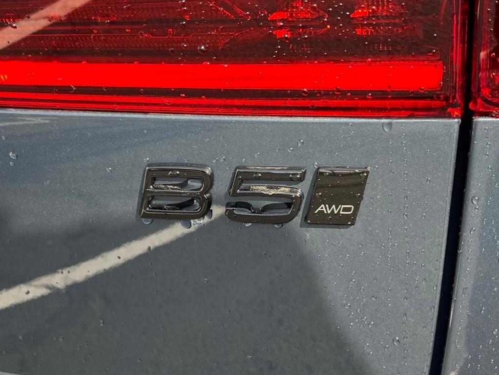 new 2026 Volvo XC60 car, priced at $64,060