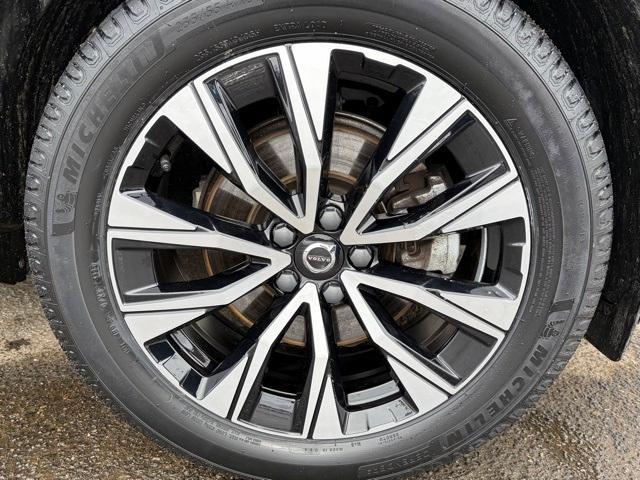 used 2023 Volvo XC60 car, priced at $36,317