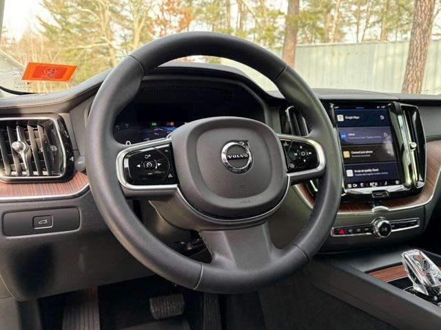 used 2023 Volvo XC60 car, priced at $40,446