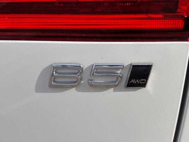 used 2023 Volvo XC60 car, priced at $40,446