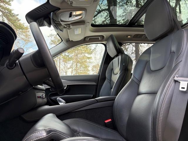 used 2024 Volvo XC90 Recharge Plug-In Hybrid car, priced at $53,233