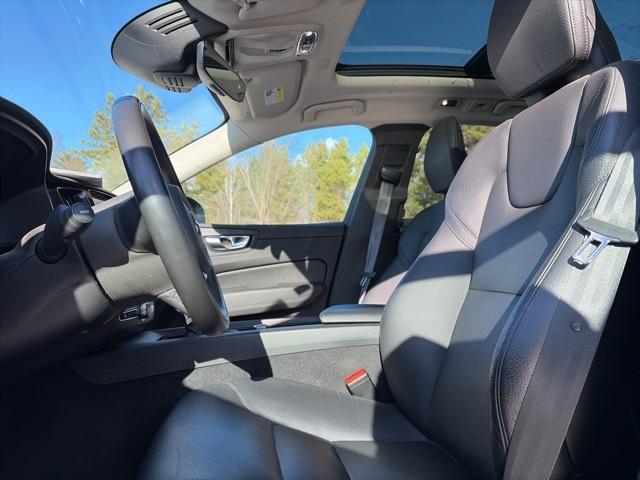 used 2020 Volvo XC60 car, priced at $26,304