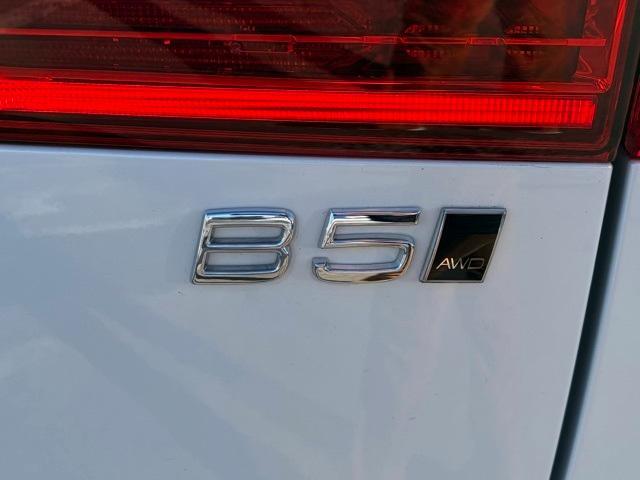 used 2023 Volvo XC60 car, priced at $33,994