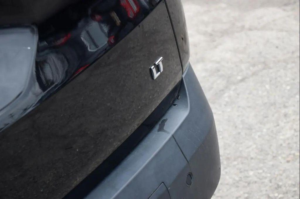 used 2021 Chevrolet Traverse car, priced at $17,995