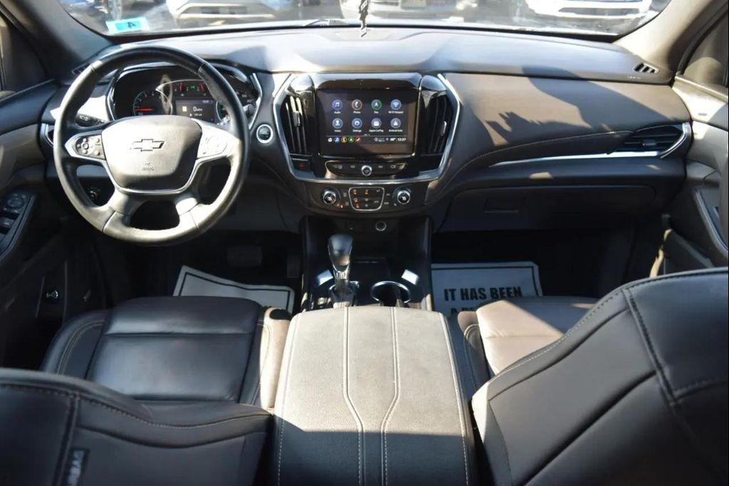 used 2023 Chevrolet Traverse car, priced at $21,995