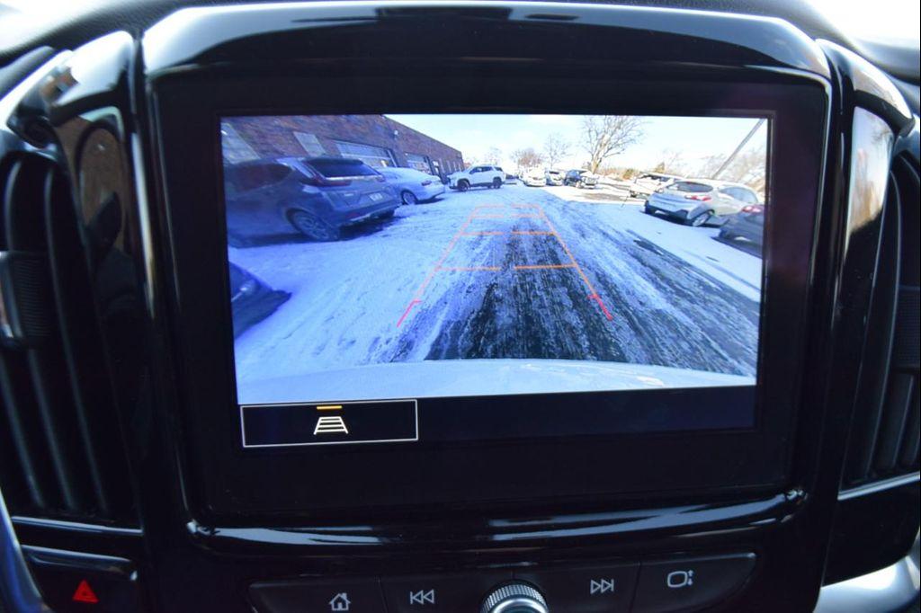 used 2023 Chevrolet Traverse car, priced at $22,995