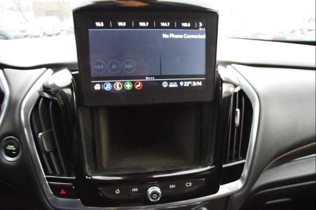 used 2021 Chevrolet Traverse car, priced at $17,995