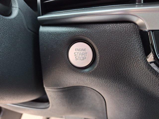 new 2025 Kia Sorento car, priced at $33,420