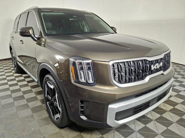 used 2024 Kia Telluride car, priced at $35,900