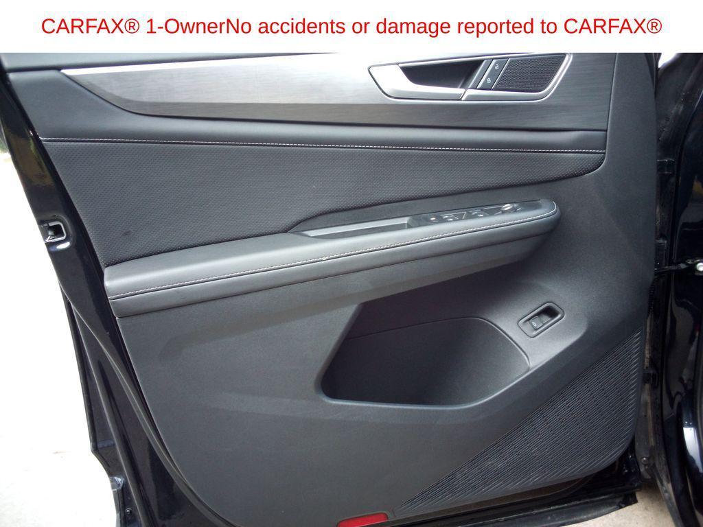 used 2025 Volkswagen Atlas Cross Sport car, priced at $33,302