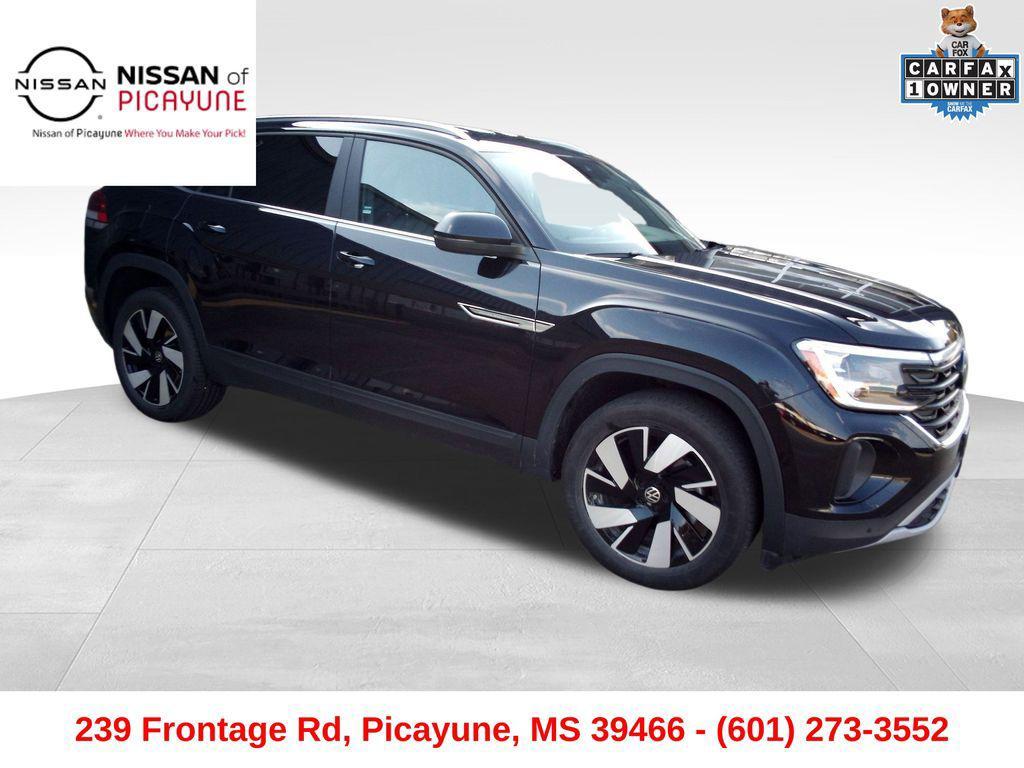 used 2025 Volkswagen Atlas Cross Sport car, priced at $33,302
