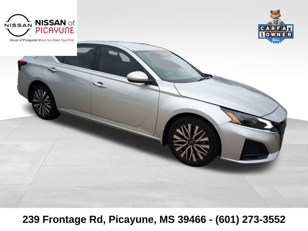 used 2023 Nissan Altima car, priced at $19,212