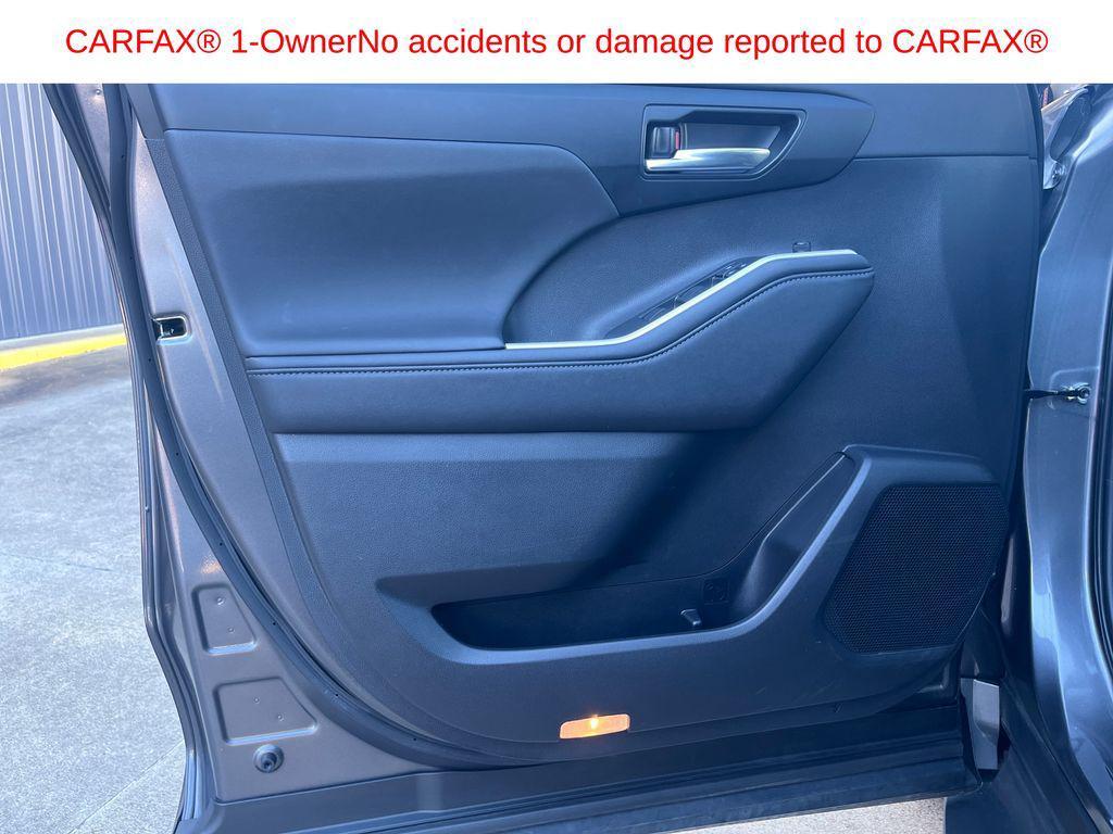 used 2024 Toyota Highlander car, priced at $36,212