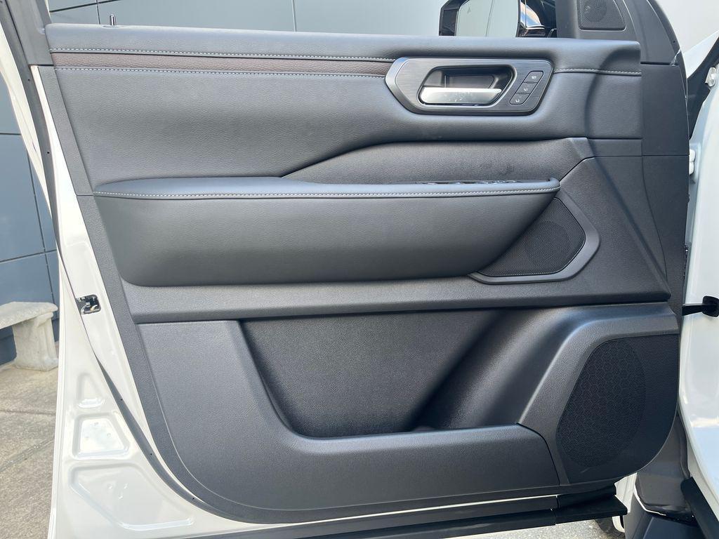 new 2026 Nissan Armada car, priced at $64,313