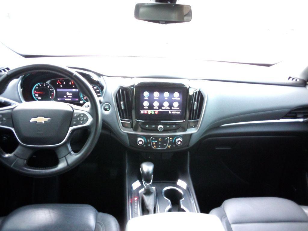 used 2021 Chevrolet Traverse car, priced at $18,725