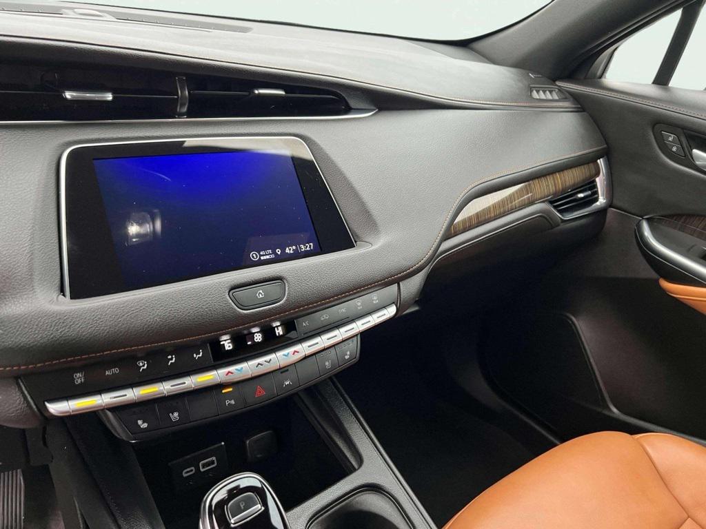 used 2023 Cadillac XT4 car, priced at $30,890