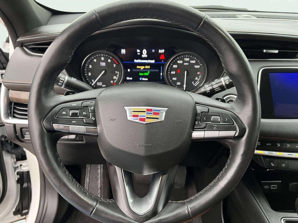 used 2023 Cadillac XT4 car, priced at $30,890