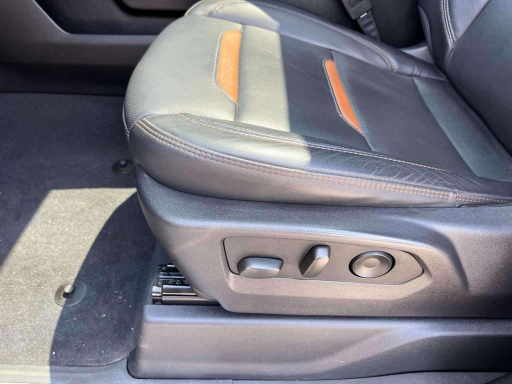 used 2022 GMC Sierra 1500 car, priced at $45,632