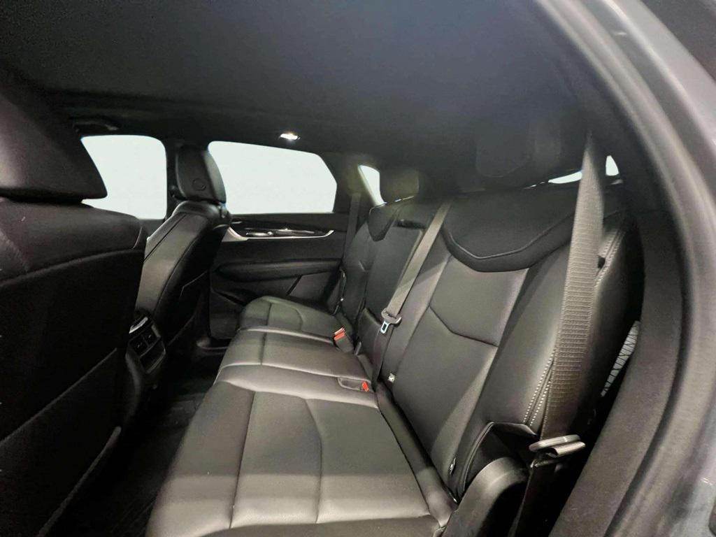 used 2022 Cadillac XT5 car, priced at $30,977