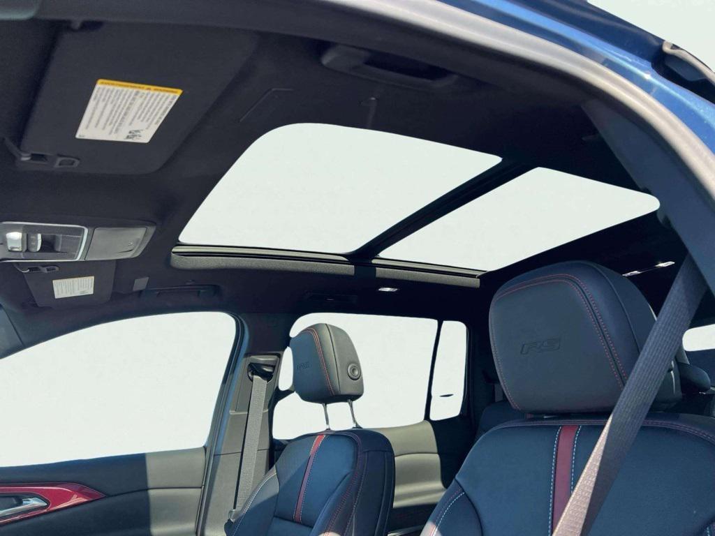 used 2024 Chevrolet Traverse car, priced at $49,442