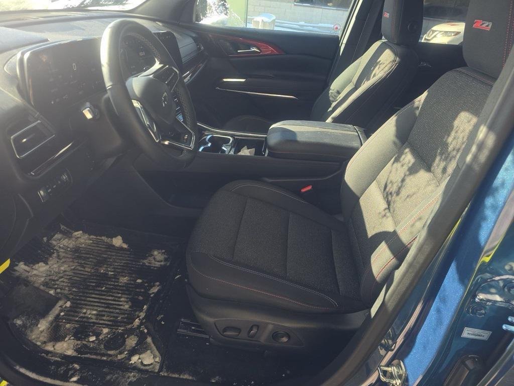 used 2024 Chevrolet Traverse car, priced at $44,896