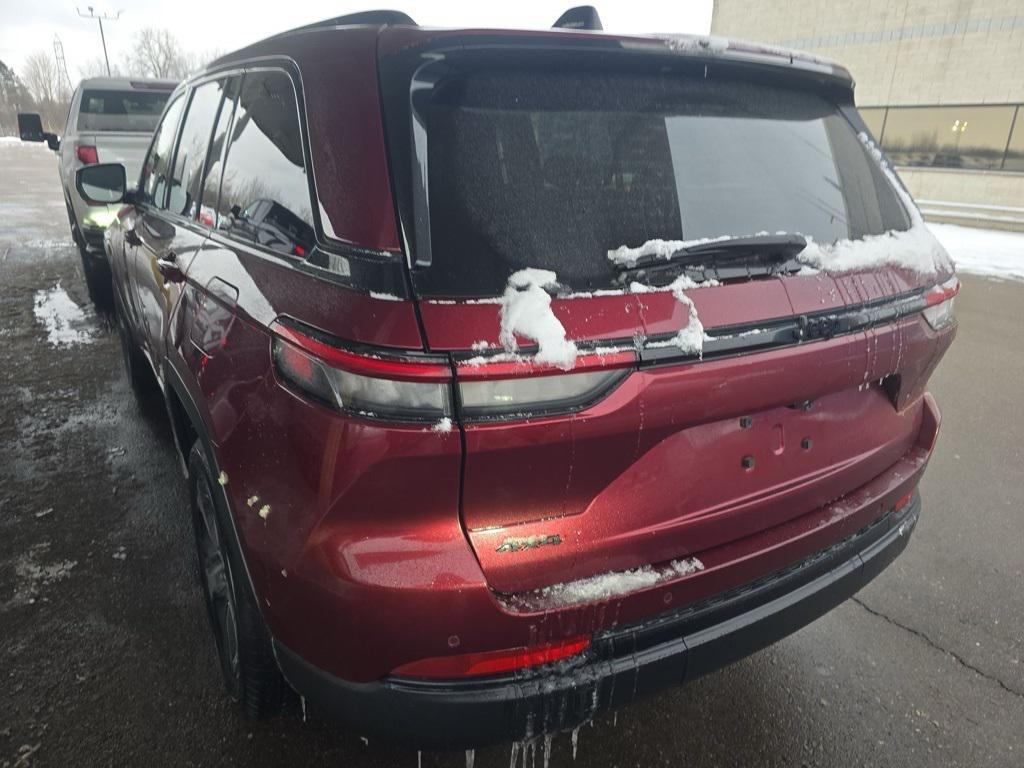 used 2023 Jeep Grand Cherokee car, priced at $31,366