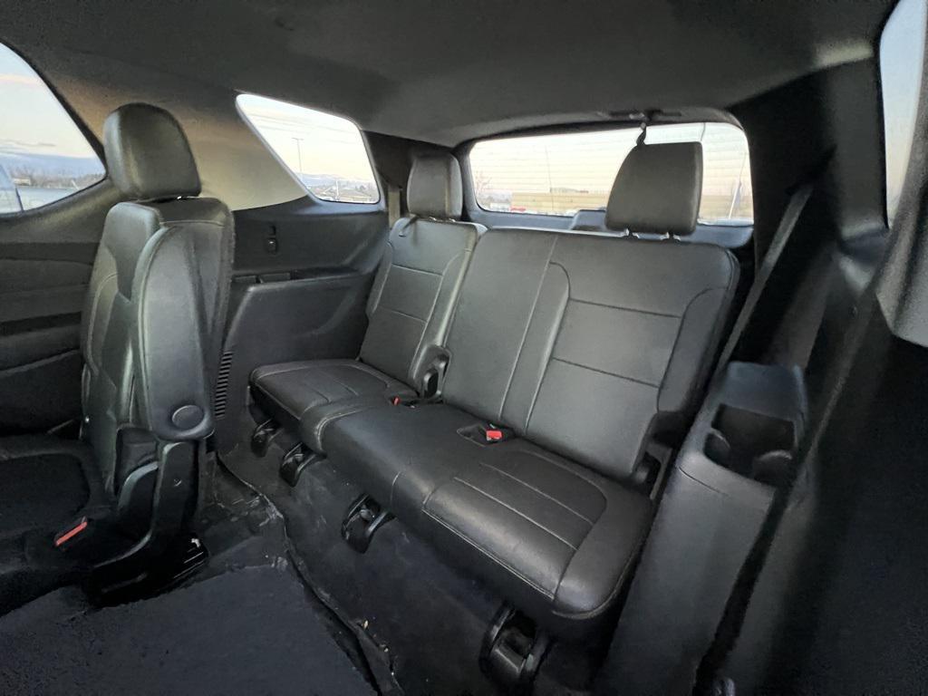 used 2021 Chevrolet Traverse car, priced at $28,997