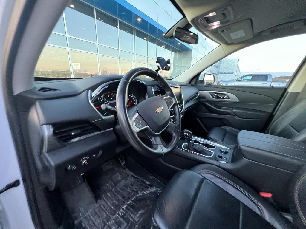used 2021 Chevrolet Traverse car, priced at $28,997