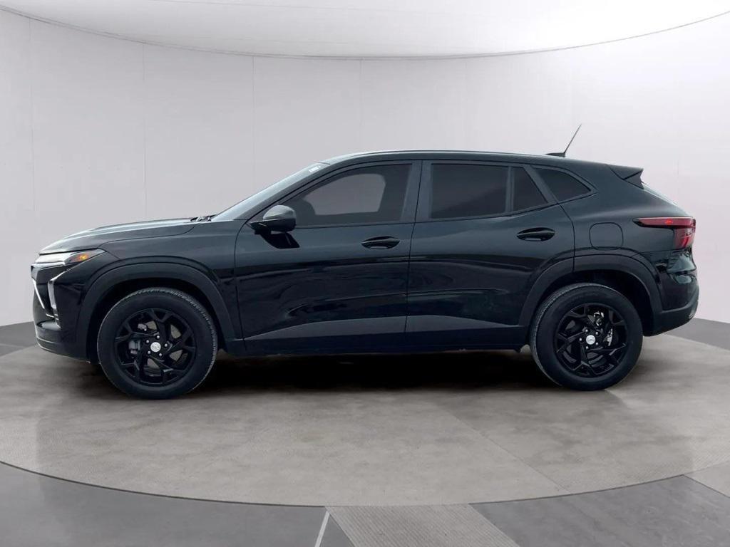 used 2024 Chevrolet Trax car, priced at $22,817