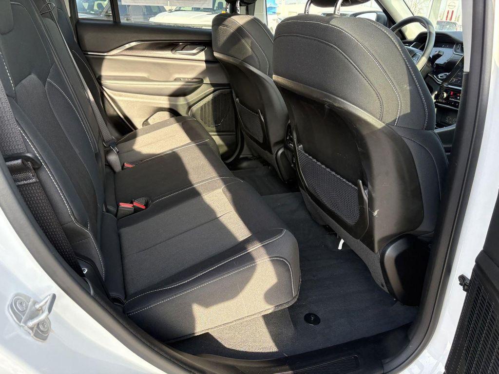 used 2023 Jeep Grand Cherokee car, priced at $27,250