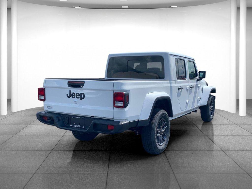 new 2025 Jeep Gladiator car, priced at $40,713