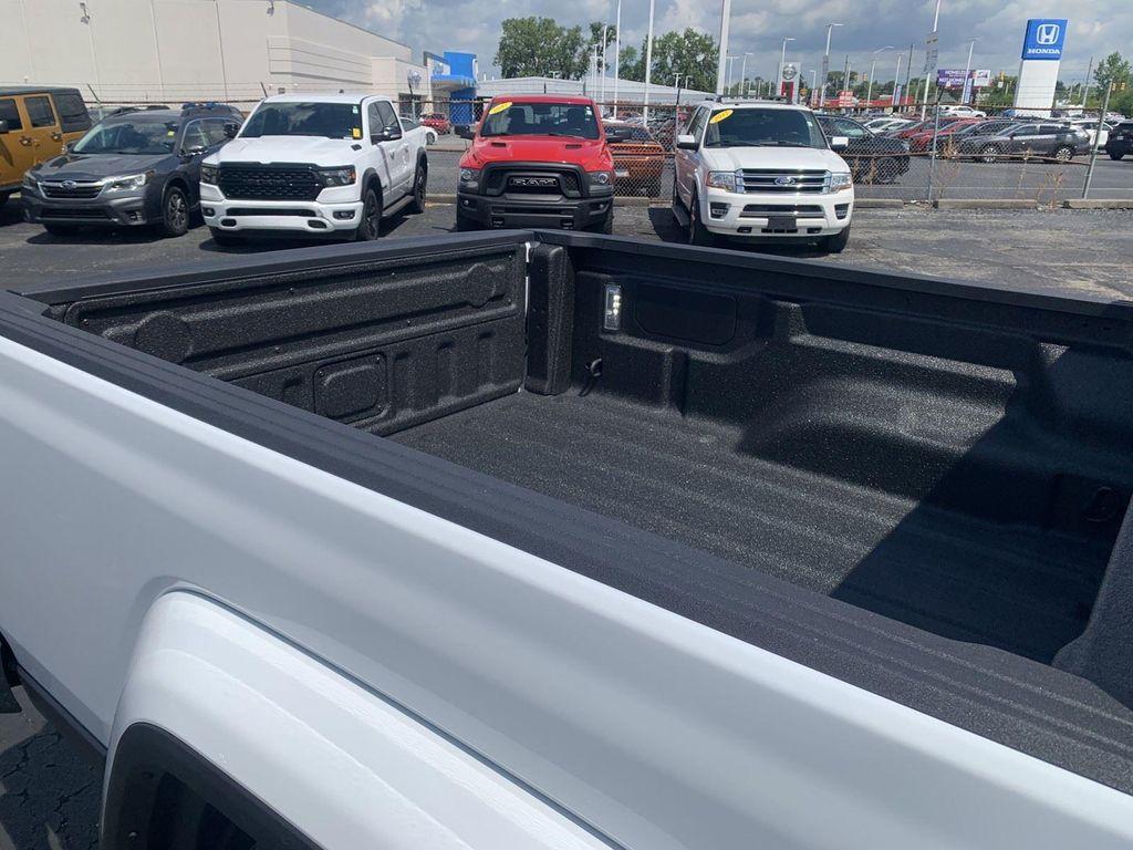 new 2025 Jeep Gladiator car, priced at $40,713